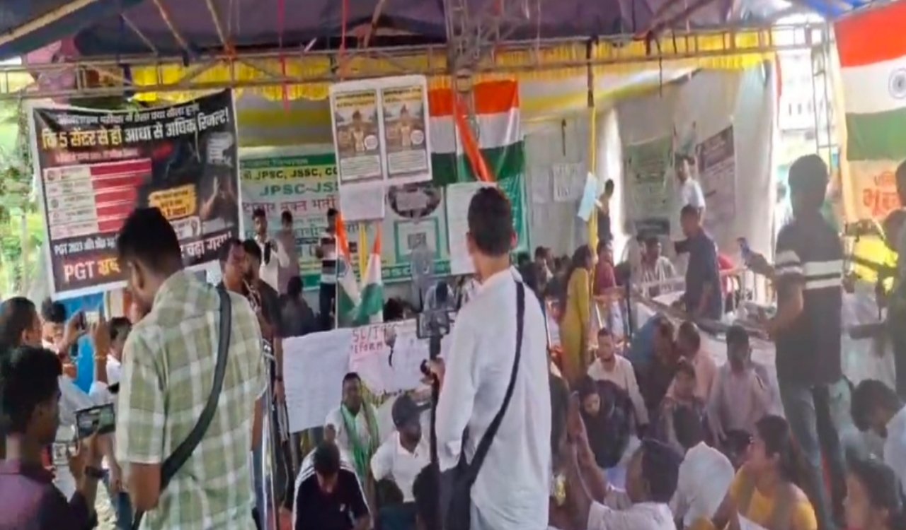 Students have formed a delegation; talks will be held with the government's high-level committee.