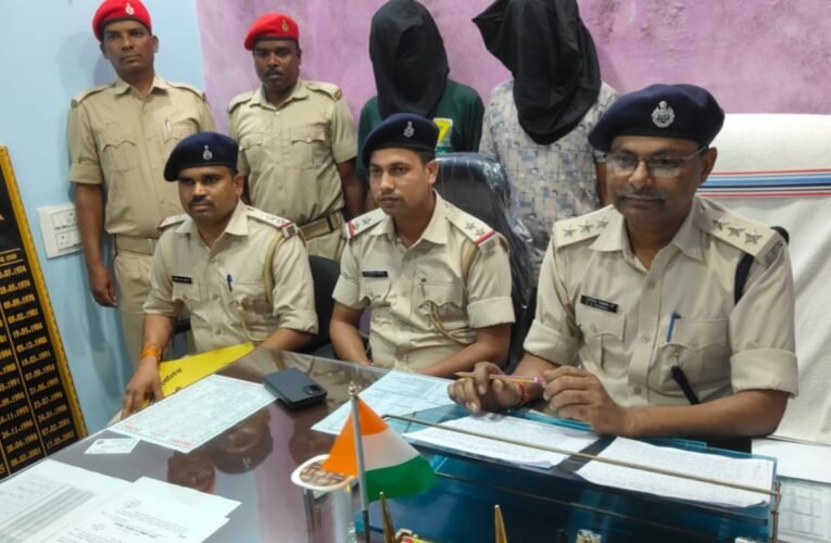Attempt to smuggle cattle foiled; two smugglers arrested, 12 cattle recovered.