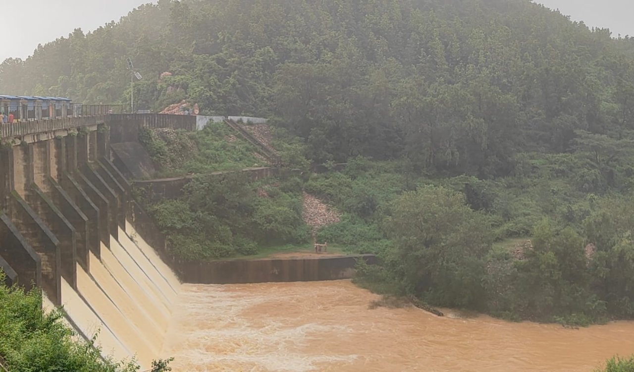 Boating Halted, Tourism Sluggish: Development Stalled at Kelaghat Dam, Tourists Disappointed