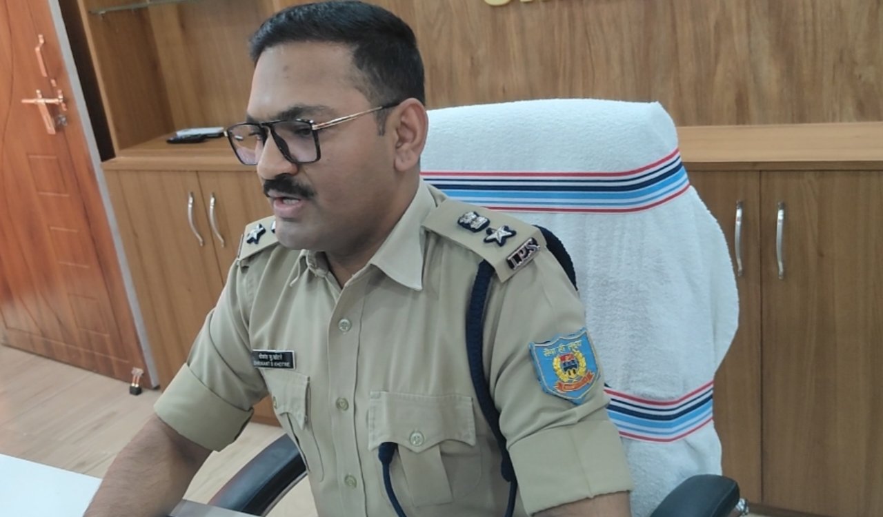 Simdega Police have streamlined passport and character certificate verification under the Right to Service Act, ensuring timely processing.