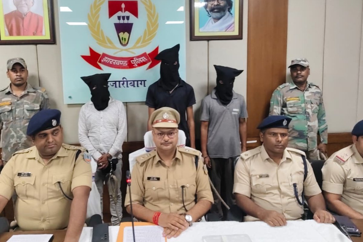 Major police crackdown on organized crime in Hazaribagh; four individuals linked to the Pintu Khan and Rahul Dubey gangs arrested.