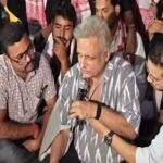 JPSC-JSSC आंदोलन में पीयूष मिश्रा की एंट्री, ‘आरंभ है प्रचंड’ से गूंज उठा प्रदर्शन स्थल Piyush Mishra joins the JPSC-JSSC agitation.
