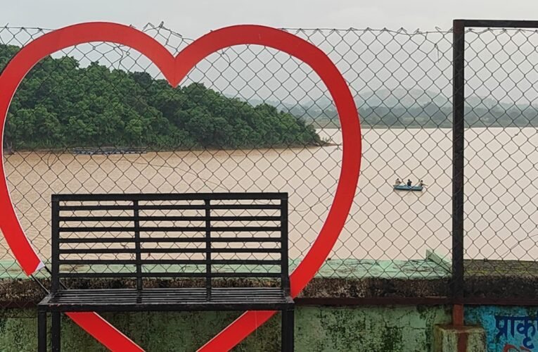 केलाघाट की वादियां… जहां प्रकृति बार-बार बुलाती है, भागदौड़ और जिंदगी का तनाव मानो पीछे छूट जाता है