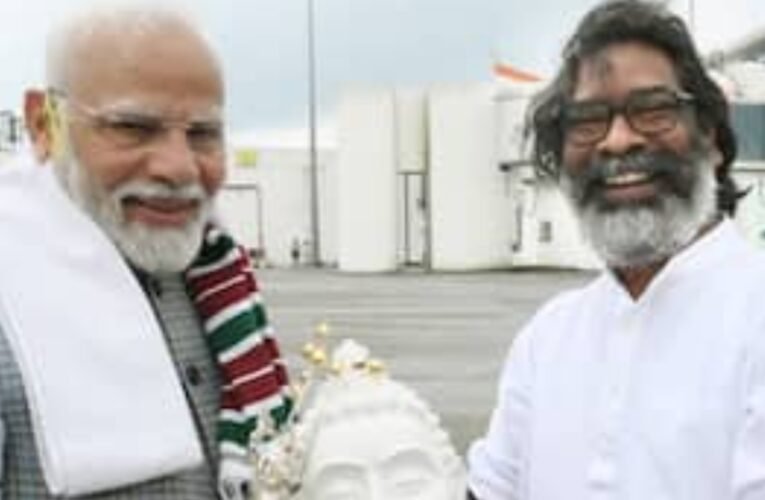 Hemant Soren's birthday amidst preparations for the Legislative Assembly gherao; PM Modi extends wishes.