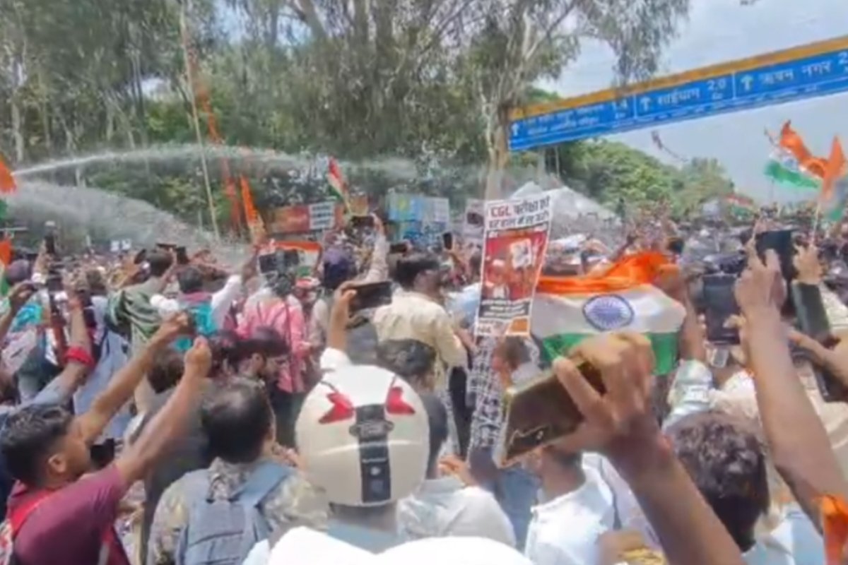 Chaos erupts during students' siege of the Legislative Assembly; police resort to lathi-charge; many students injured, street turns into a battleground.