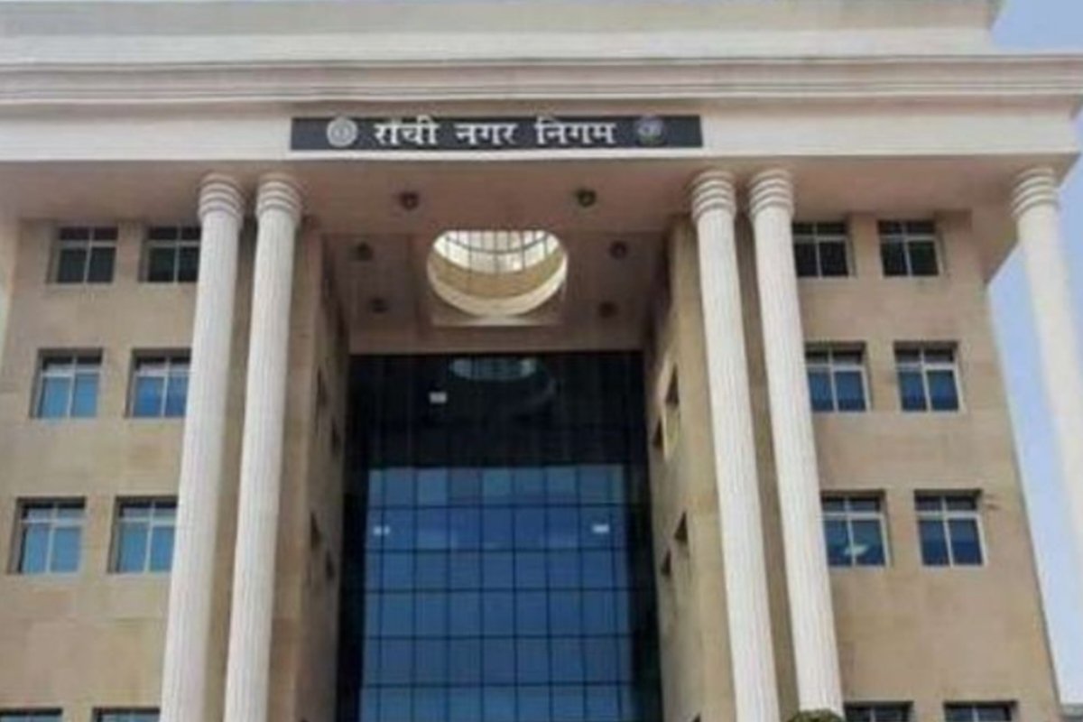 Ban on sale of meat, fish, and chicken in Ranchi on Independence Day; Municipal Corporation issues notification.