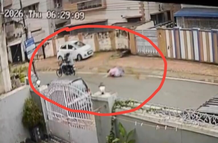 Jamshedpur: Woman's chain snatched during morning walk.