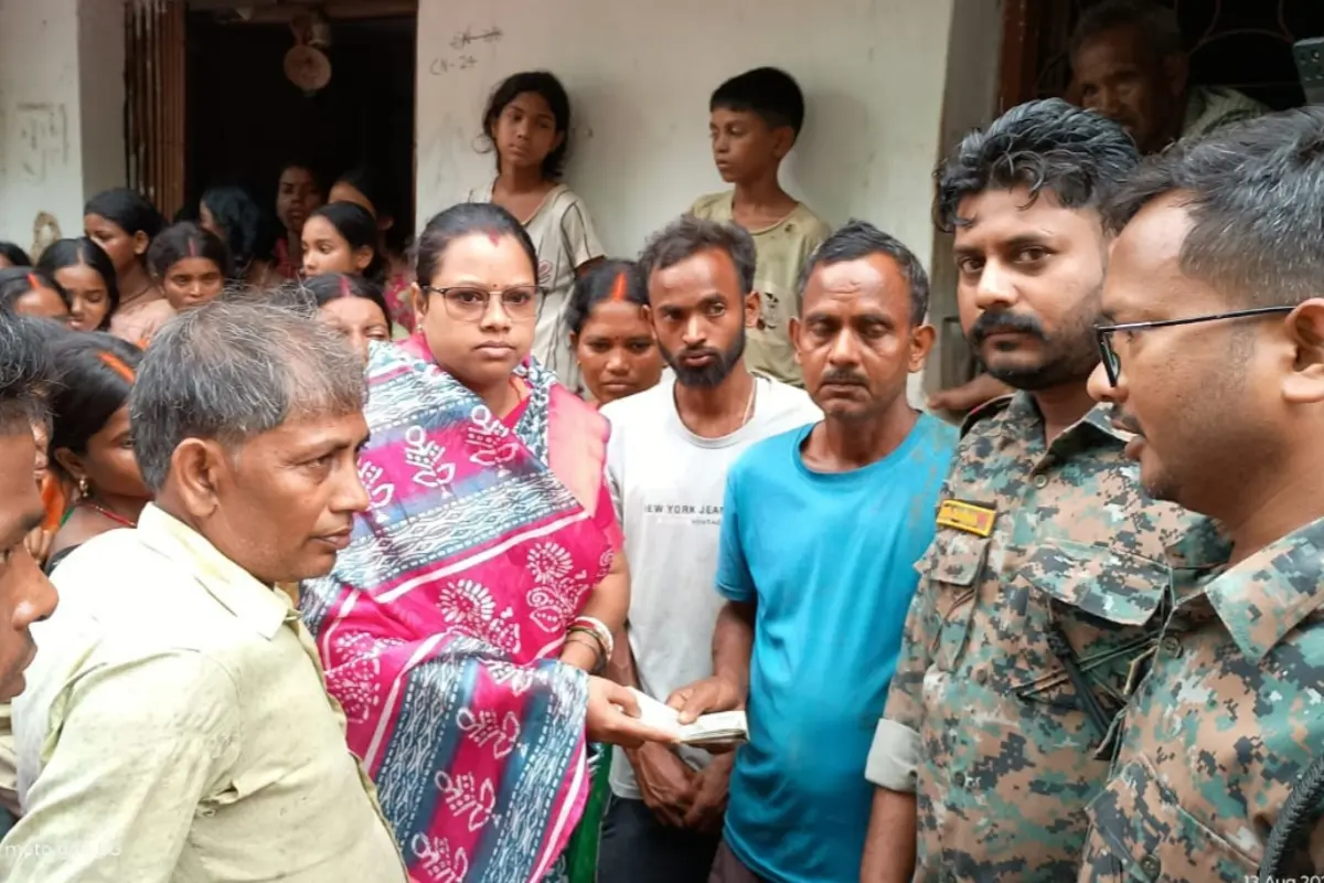 Woman dies in elephant attack; Forest Department provides immediate assistance to the family.