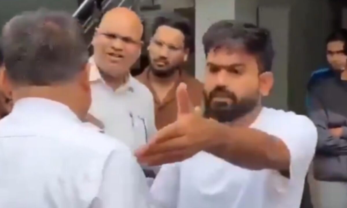 Dispute over telling a police officer to ‘get out’; warning of protest against CJP founder Abhijit Deepke.