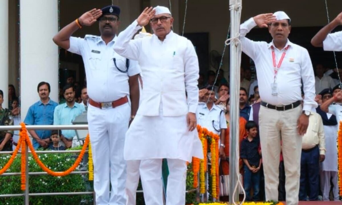 Ravindra Nath Mahto during the flag-hoisting ceremony at the Legislative Assembly.