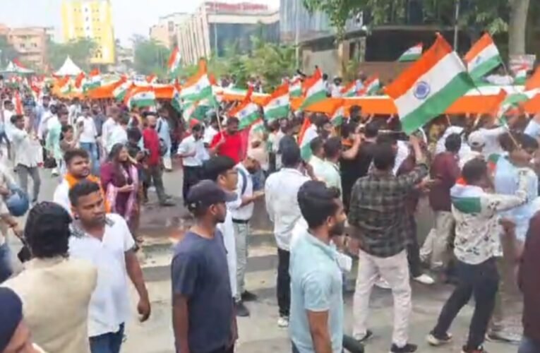 Students protesting against alleged irregularities in JPSC and JSSC exams took out a 'Tiranga Yatra'.