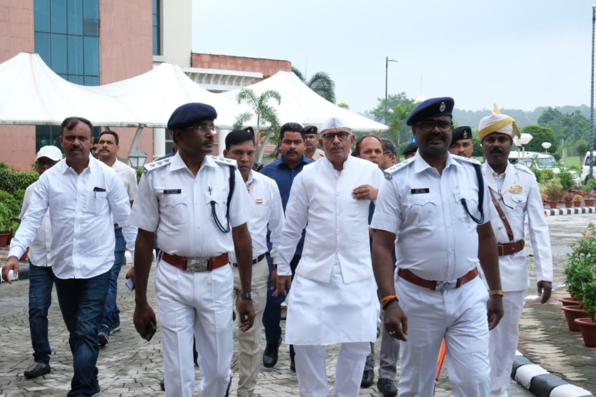 Ravindra Nath Mahto during the flag-hoisting ceremony at the Legislative Assembly.