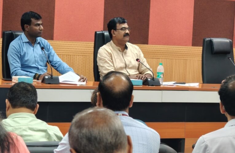 Negligence in SIR-related work will not be tolerated; ensure that the names of all voters from the same family are assigned to the same booth: K. Ravi Kumar.