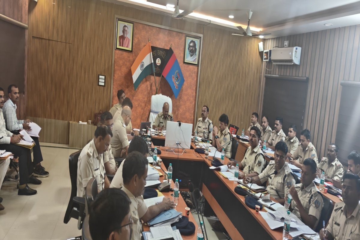 Crime review meeting in Hazaribagh