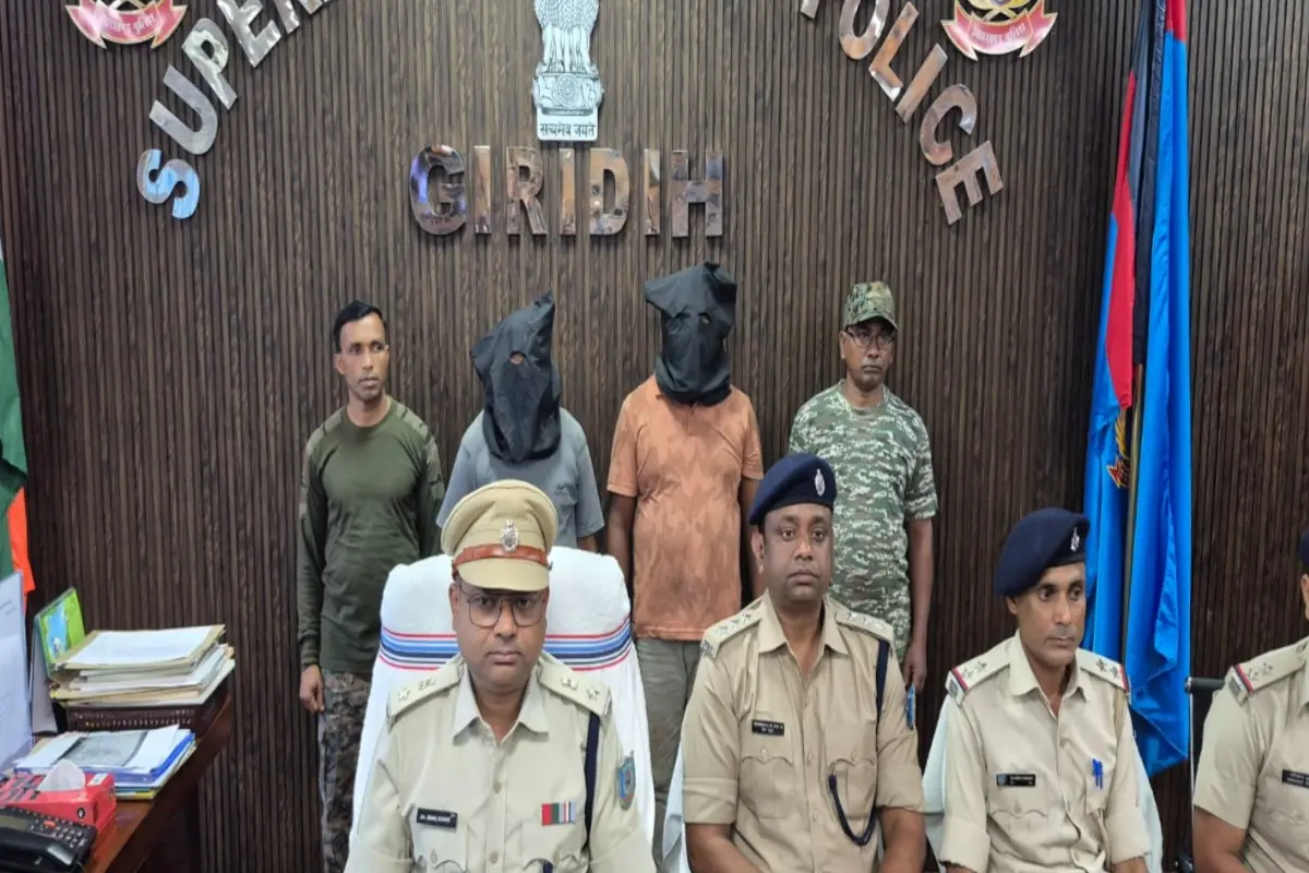 Two arrested, including hotel operator, in Bagodar murder case.