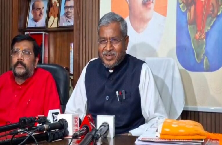 Babulal Marandi raised questions regarding the 11th to 13th JPSC interviews.