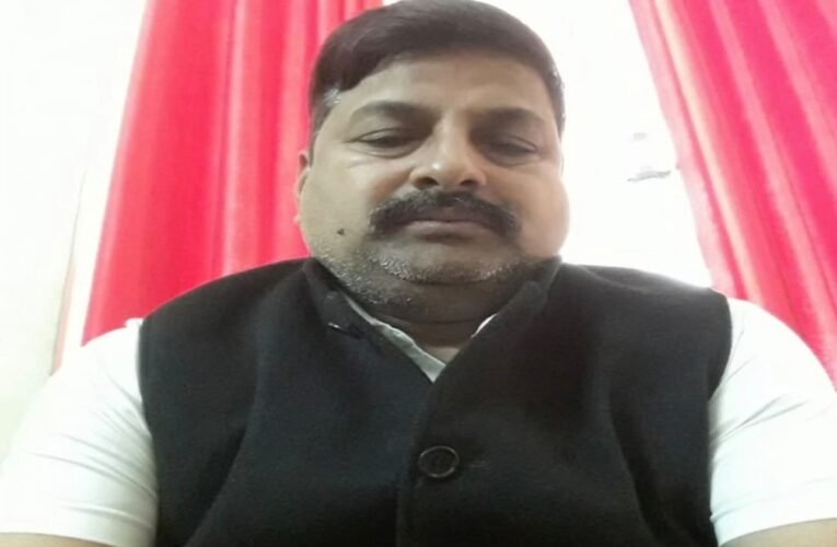 Journalist's family receives 10 lakh assistance through IFWJ initiative.