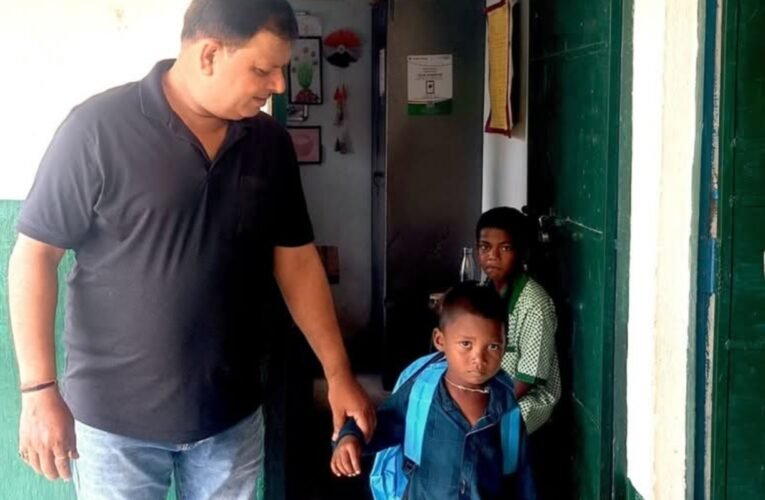 Insistence on learning to read at the age of two and a half; teacher recognized the extraordinary talent.