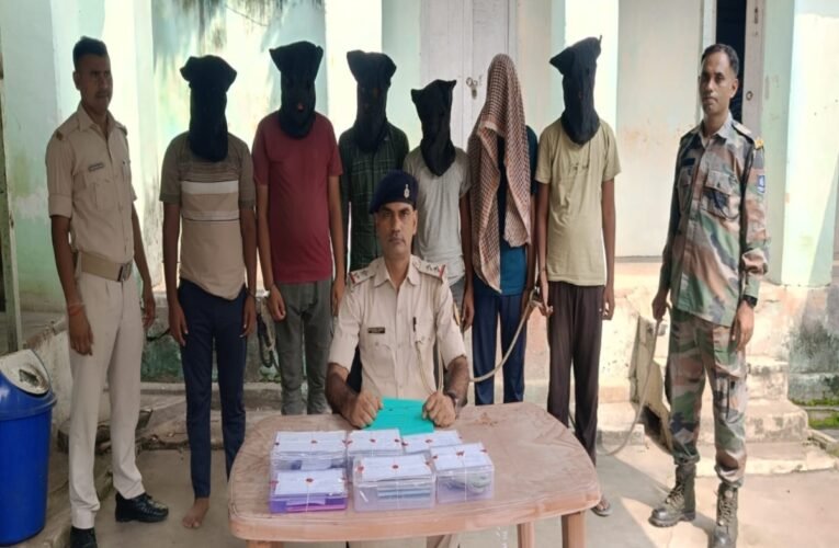 Six arrested for cyber fraud by posing as customer care representatives.