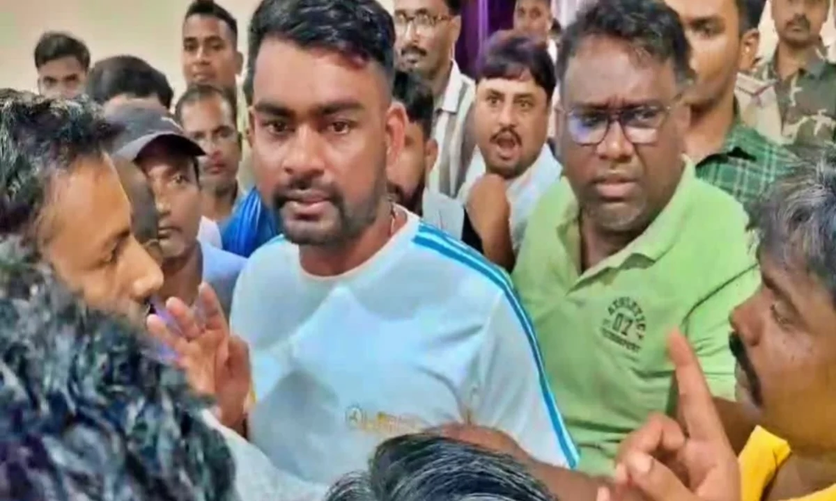 Dumri MLA Jairam Mahto accused of assault; FIR registered at Dhanbad police station.