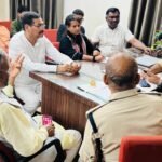 Babulal Marandi warned the government, stating that if FIRs are not lodged against JMM workers, magistrates would be gheraoed starting August 25.