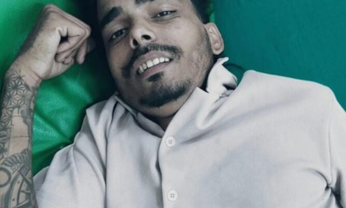 Police encounter with a criminal from the Rahul Dubey gang; one arrested after being shot in the leg.
