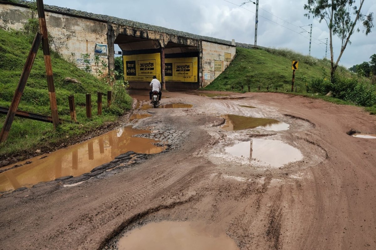 Lohardaga-Shankh-Lukaya road in dilapidated condition.