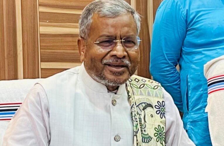 Babulal Marandi raises questions over allegations of irregularities in the JSSC-CGL exam; demands an independent probe.