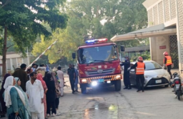 इस्लामाबाद के सरकारी अस्पताल में भीषण आग, 14 नवजातों की मौत की खबर; जांच के लिए समिति गठित