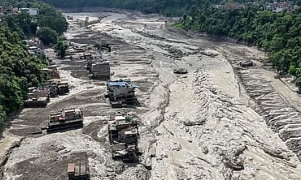 Devastation caused by the Bhote Koshi in Nepal: 157 dead, over 750 missing; search for 133 Indians underway.
