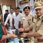 Hazaribagh Police recovered 65 lost mobile phones via the CEIR portal and returned them to their owners.