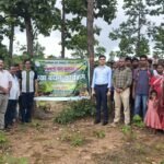 A unique 'Rakhi' for environmental protection: 'Raksha Sutra' tied to trees; campaign launched to tie Rakhis to three lakh trees.