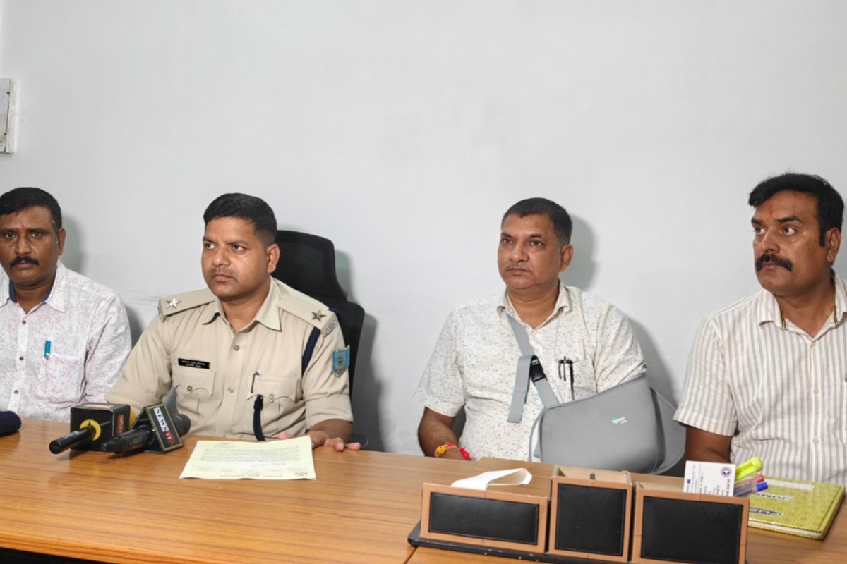 Jharkhand Police Association takes a firm stand on the demand for Jairam Mahto's arrest; issues a five-day ultimatum.