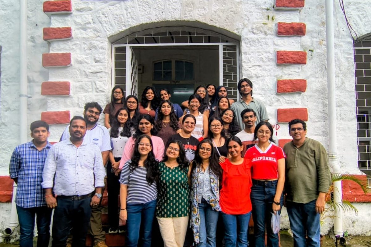 26 students from IIM Ranchi undertook an educational visit to the Simdega Heritage Museum.