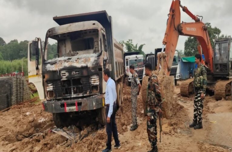 Criminals go on a rampage at the bypass construction site in Lohardaga.