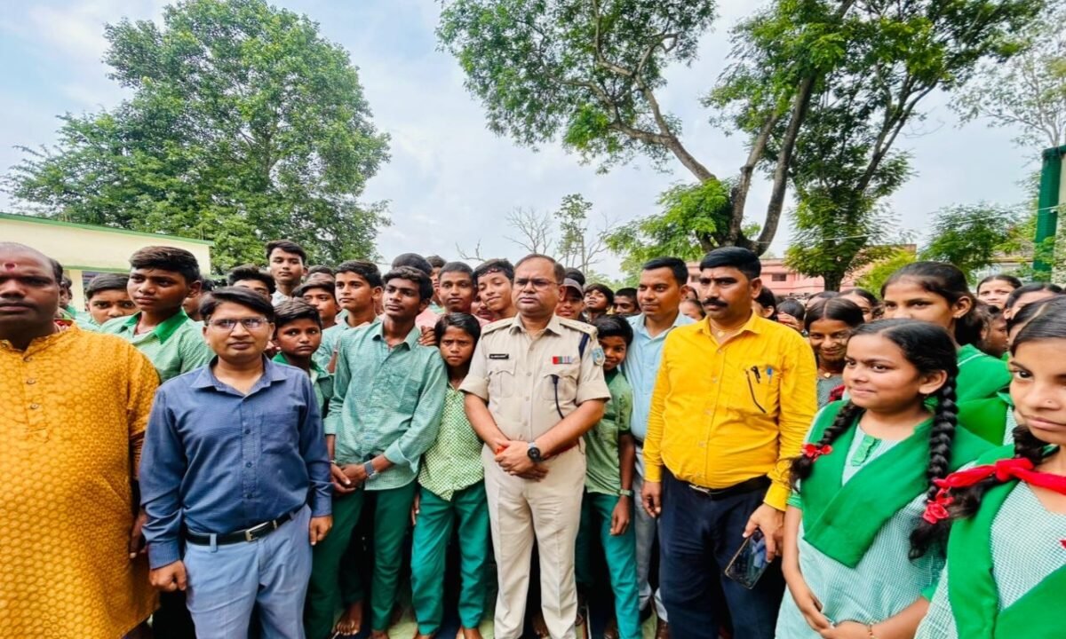 Police visited 41 schools in Giridih.