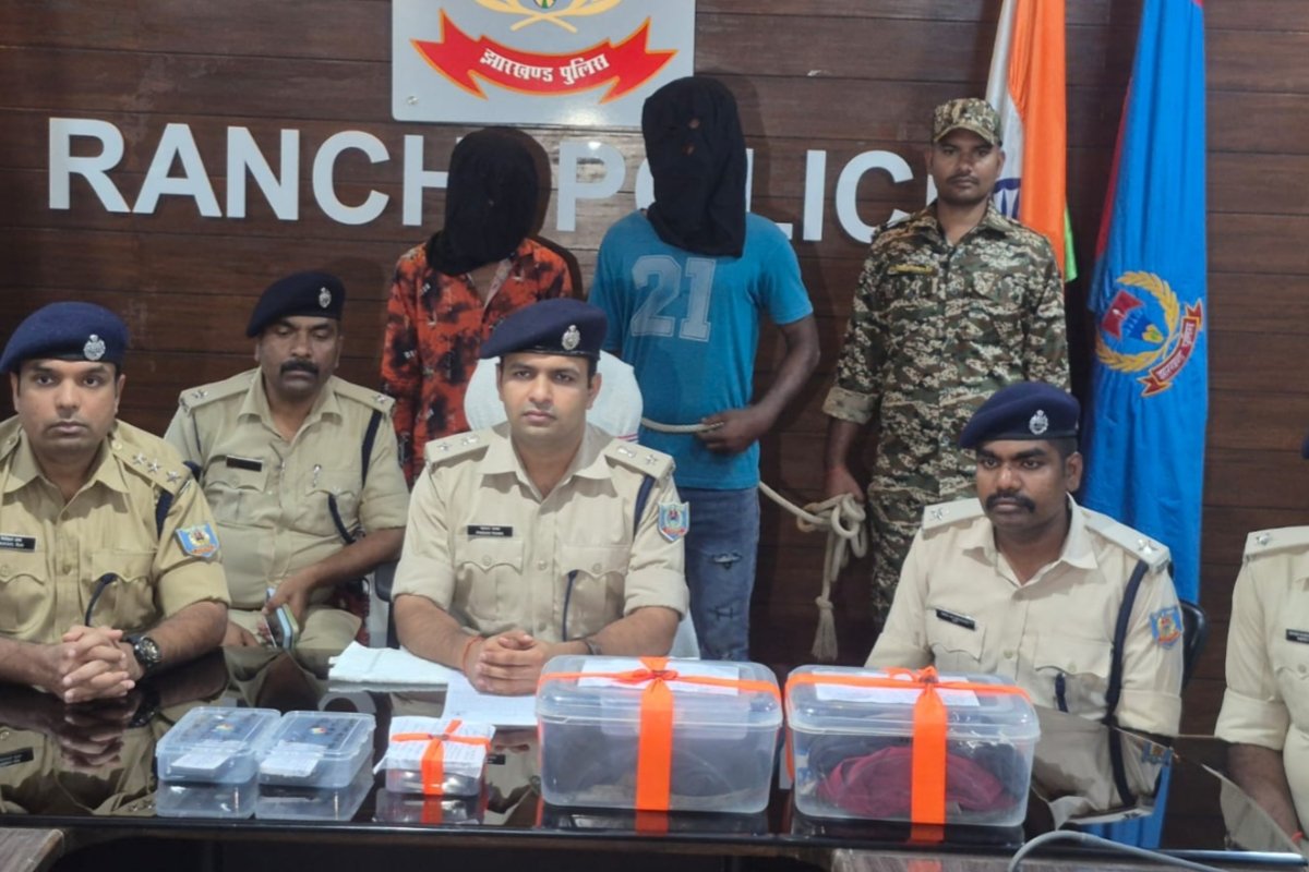 Stabbing-murder and robbery case in Ranchi solved; two notorious criminals arrested.