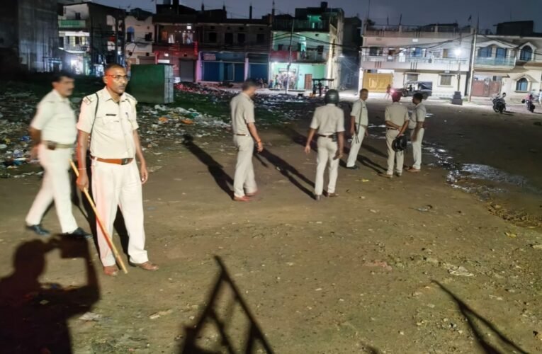 Major police crackdown against anti-social elements in Ranchi; simultaneous raids at over 50 locations.