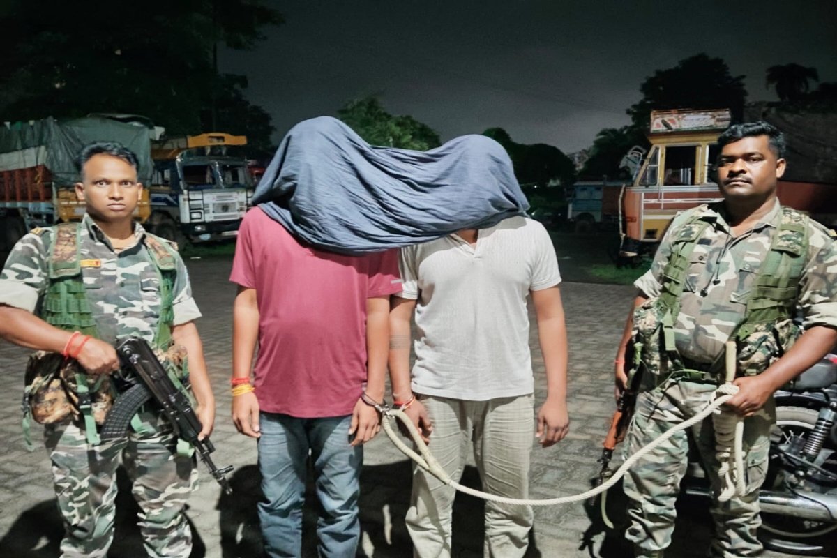 Encounter between police and opium smugglers in Chauparan