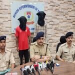 घाटशिला में नशे के नेटवर्क पर पुलिस का शिकंजा, 13.12 ग्राम ब्राउन शुगर के साथ दो युवक गिरफ्तार Ghatshila: Two youths arrested with 13.12 grams of brown sugar.