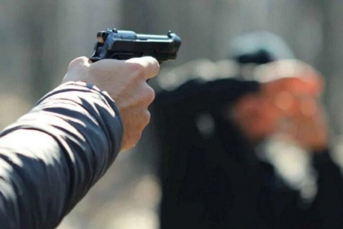 Gunshot fired during liquor party hits youth in the stomach; condition critical.