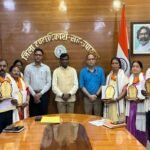 Eight teachers received all retirement benefits on the very day of their retirement; the Deputy Commissioner honored them.