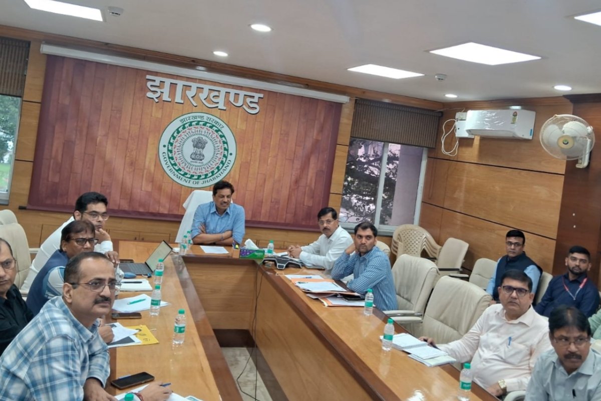 Additional Chief Secretary reviews Digital Health Mission; directs launch of online appointments and digital payments within 15 days.