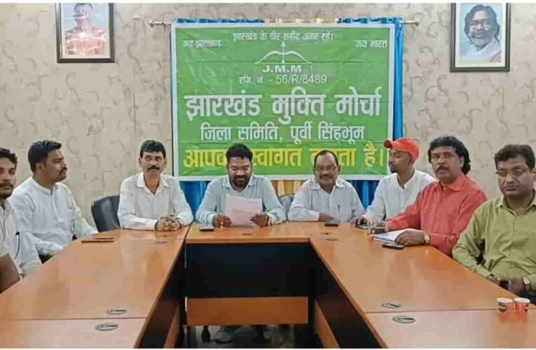 JMM to organize an 80-km tribute 'Rath Yatra' on the first death anniversary of Dishom Guru Shibu Soren.
