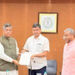 JPSC-JSSC परीक्षा धांधली: BJPने मुख्य सचिव को सौंपा ज्ञापन, CBI जांच और छात्रों पर दर्ज FIR रद्द करने की मांग JPSC-JSSC Exam Irregularities: BJP Submits Memorandum to Chief Secretary