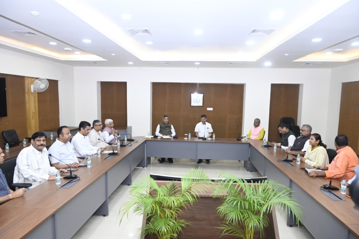 JPSC-JSSC Exam Irregularities: BJP Submits Memorandum to Chief Secretary