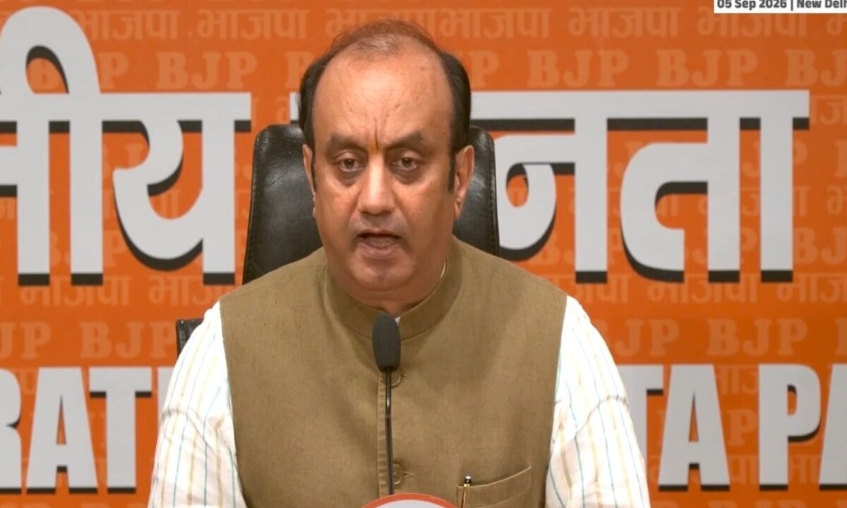 BJP MP Sudhanshu Trivedi said, "It wasn't a paper leak in Jharkhand; it was a paper heist."