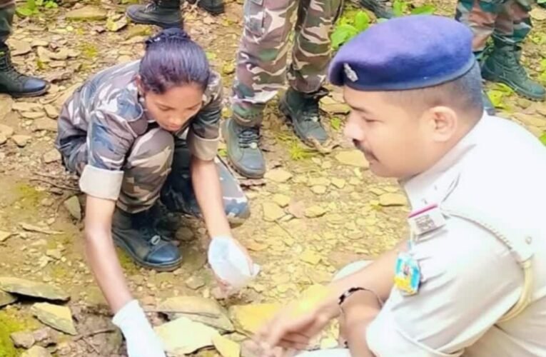 Pregnant young woman murdered in Khunti, lover arrested; unborn child also loses life.