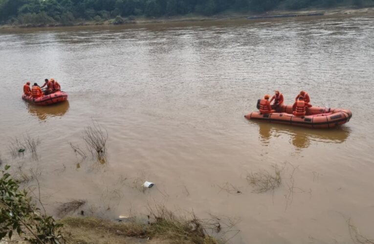Two youths drowned in the Asangi check dam in Jamshedpur.