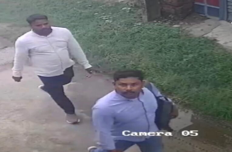 Bokaro: Elderly woman rendered unconscious with spray; jewelry worth 3.5 lakh stolen; visuals captured on CCTV.